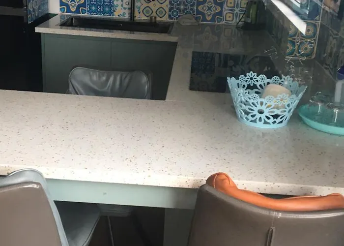 Private Sea View In Center